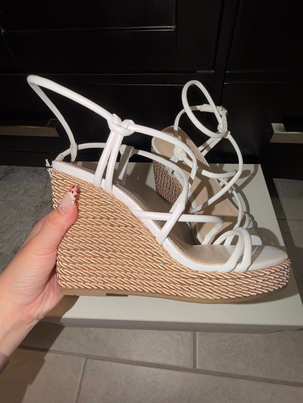 Marc Fisher White Strappy Espadrille Wedge Sandals Size 7